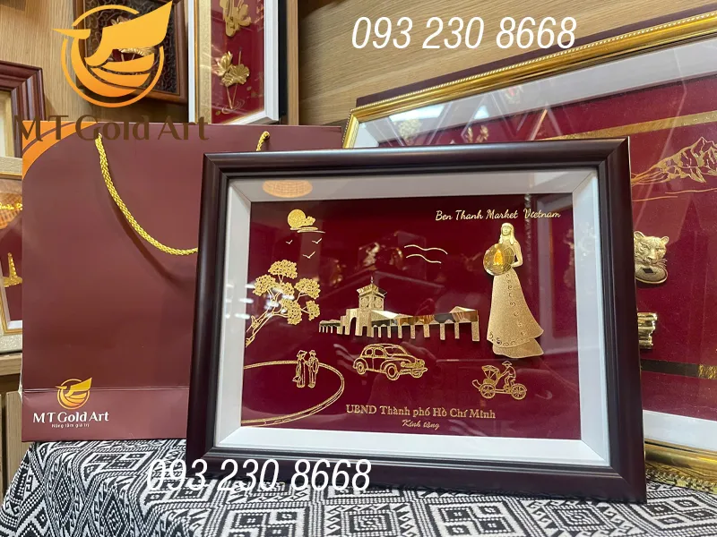 Quà tặng khách hàng nước ngoài của UBND Thành phố Hồ Chí Minh