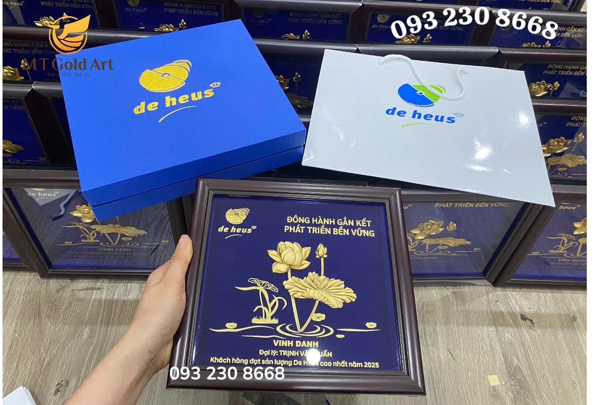 Quà tặng vinh danh khách hàng đạt sản lượng cao của DEHEUS