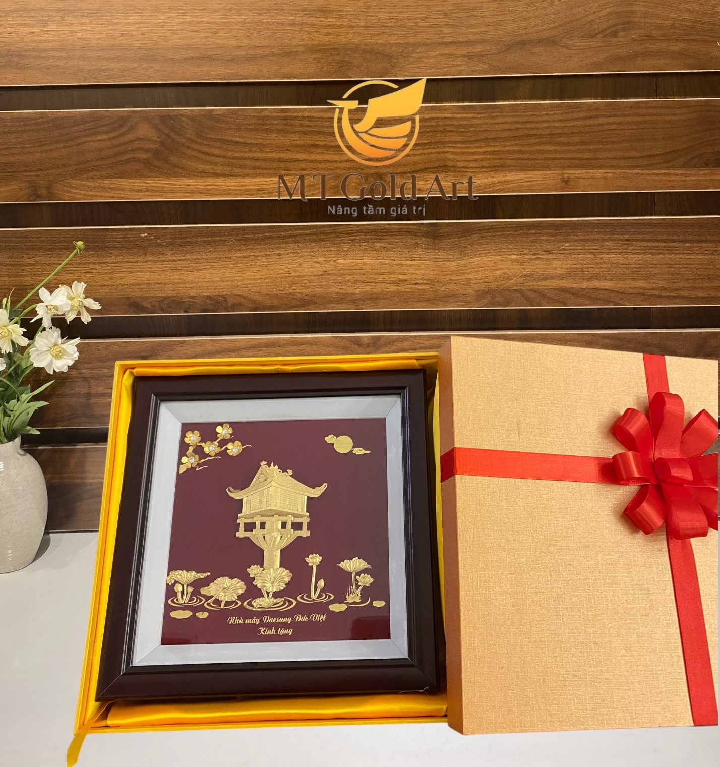 Tranh chùa một cột mạ vàng - Quà tặng sếp người nước ngoài Tranh chùa một cột mạ vàng - Quà tặng sếp người nước ngoài