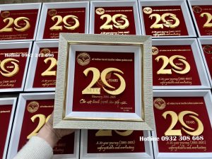 quà kỷ niệm 20 năm thành lập
