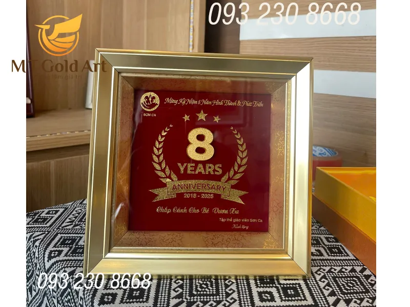 Quà tặng kỷ niệm 8 năm thành lập trường mần non Sơn Ca Quà tặng kỷ niệm 8 năm thành lập trường mần non Sơn Ca